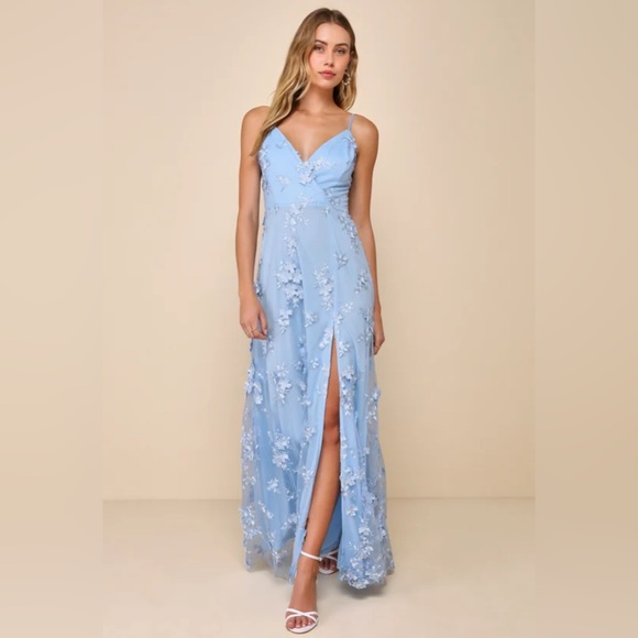 Lulu's Rare Presence Powder Blue 3D Floral Surplice Maxi Dress,Size XL,NWT - Picture 3 of 12